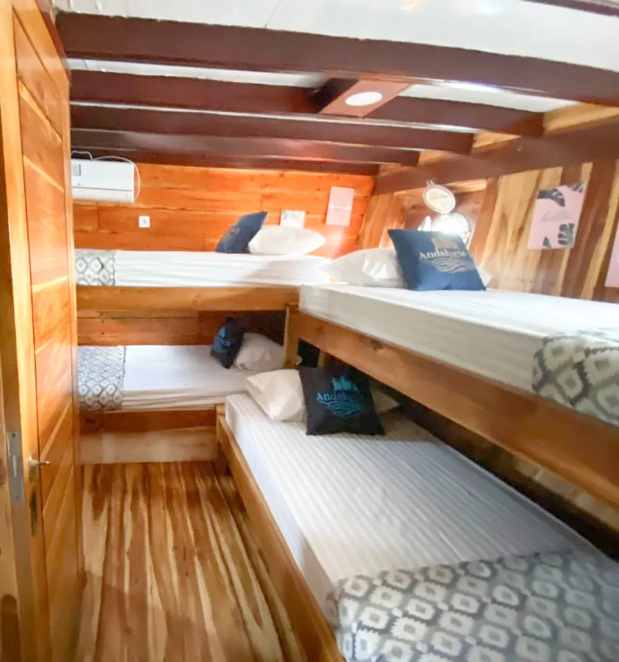 Sharing Room