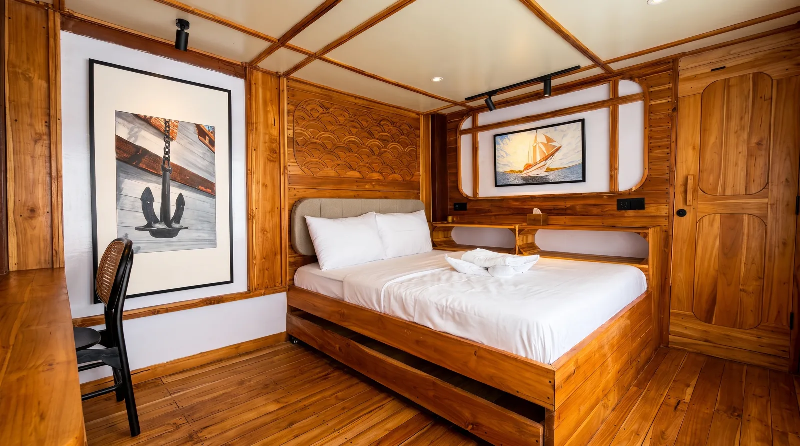 Deluxe Ocean Room 1